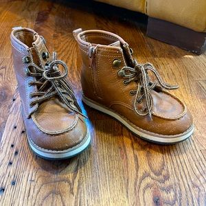 Gap toddler Moc boots